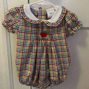 Stichy Fish Bubble 6 months with smocked apple